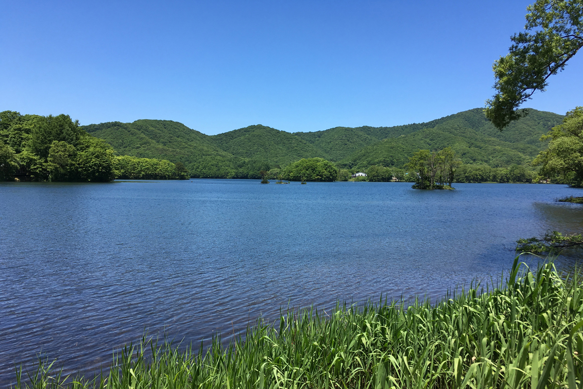 曽原湖(南から)